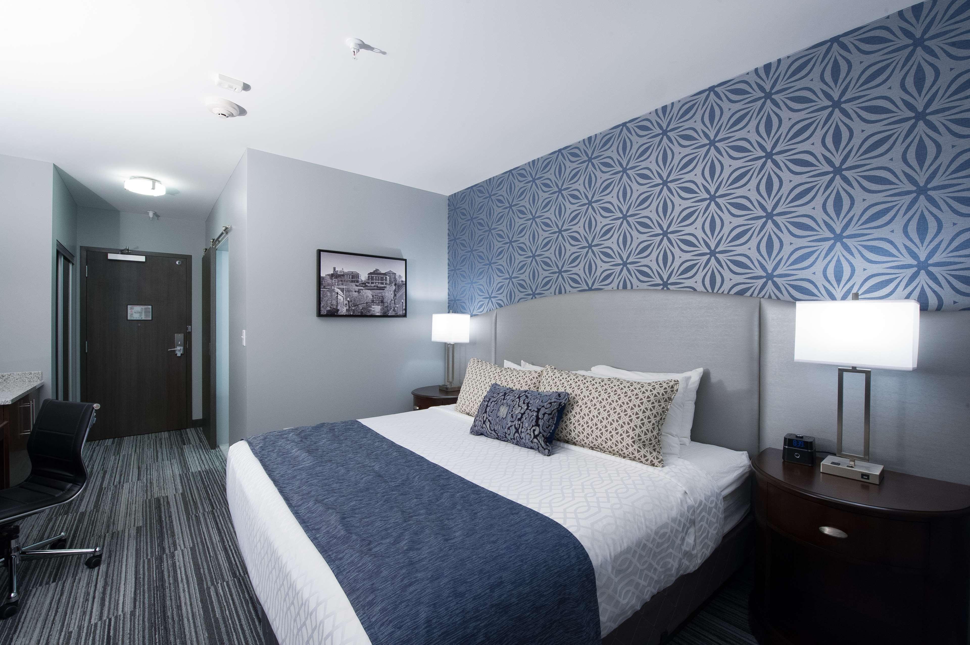 Best Western Plus Franklin Square Inn Troy Exterior photo