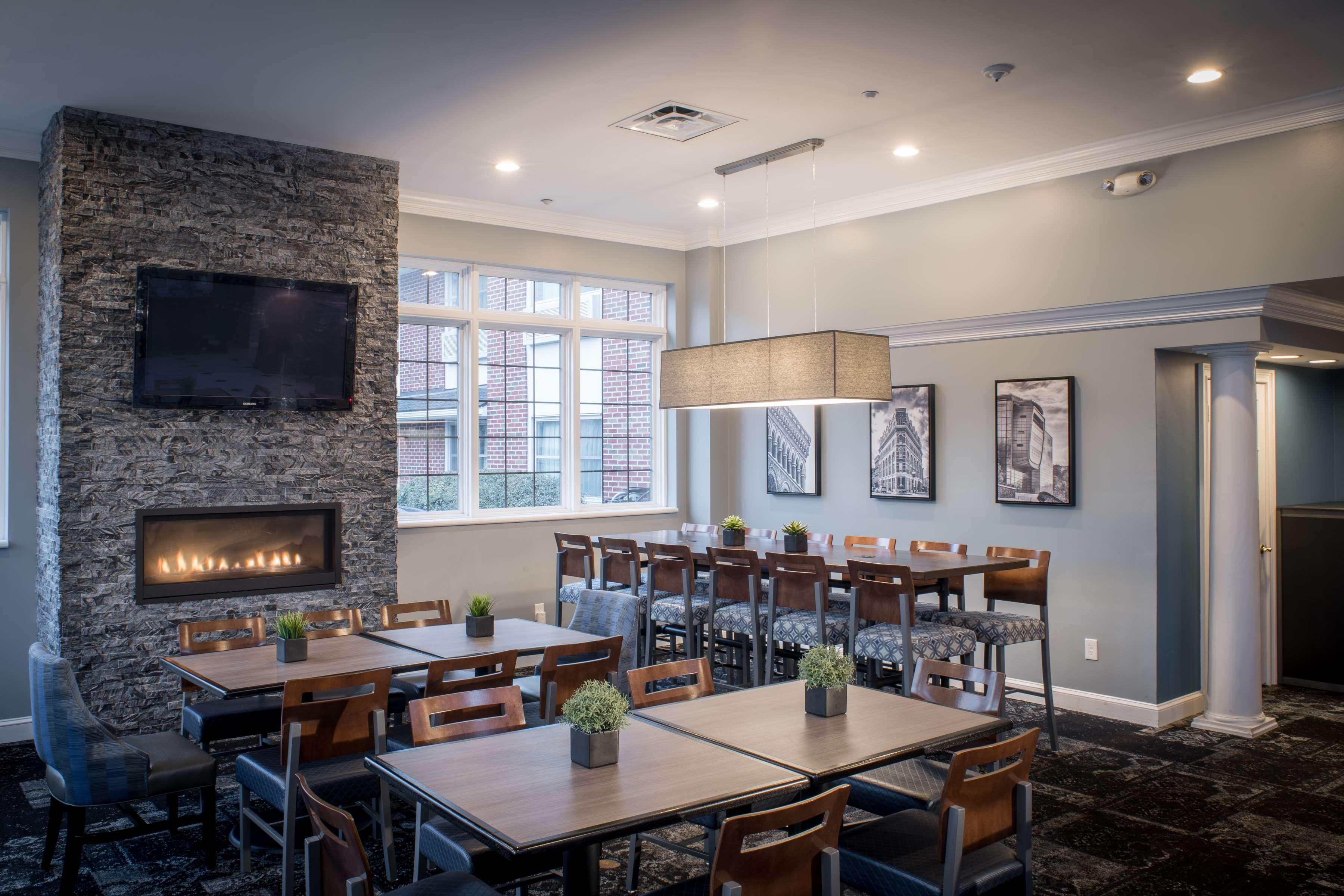 Best Western Plus Franklin Square Inn Troy Exterior photo